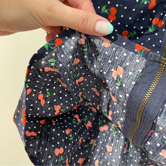 Iris | Cherry Ruched Ruffled Top - Picture 4 of 8